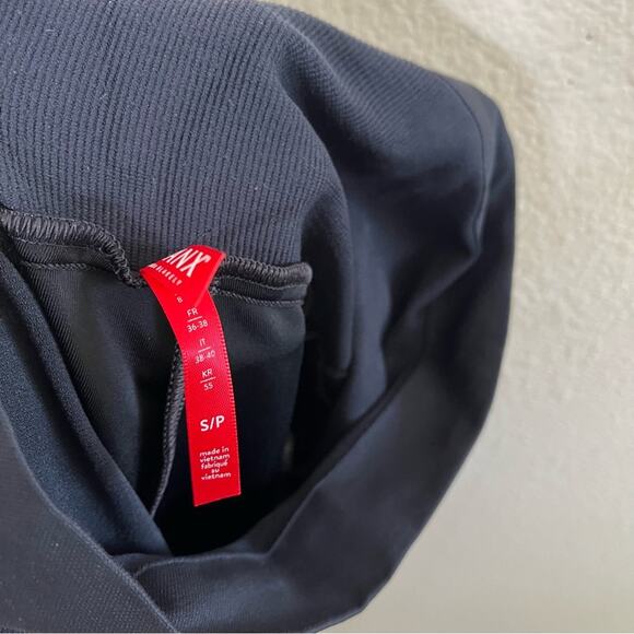 Spanx Mama Leggings High Waisted Metallic Faux Leather Womens Size S - Picture 5 of 6